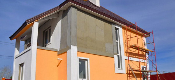 AVR RENOV GIRONDE : couvreur à Bordeaux 33 en Gironde (33) : Travaux de charpente, couverture, zinguerie, faîtage, Nettoyage démoussage et peinture hydrofuge toiture, étanchéité toit terrasse, ravalement peinture façade, petite maçonnerie, travaux d’intérieur